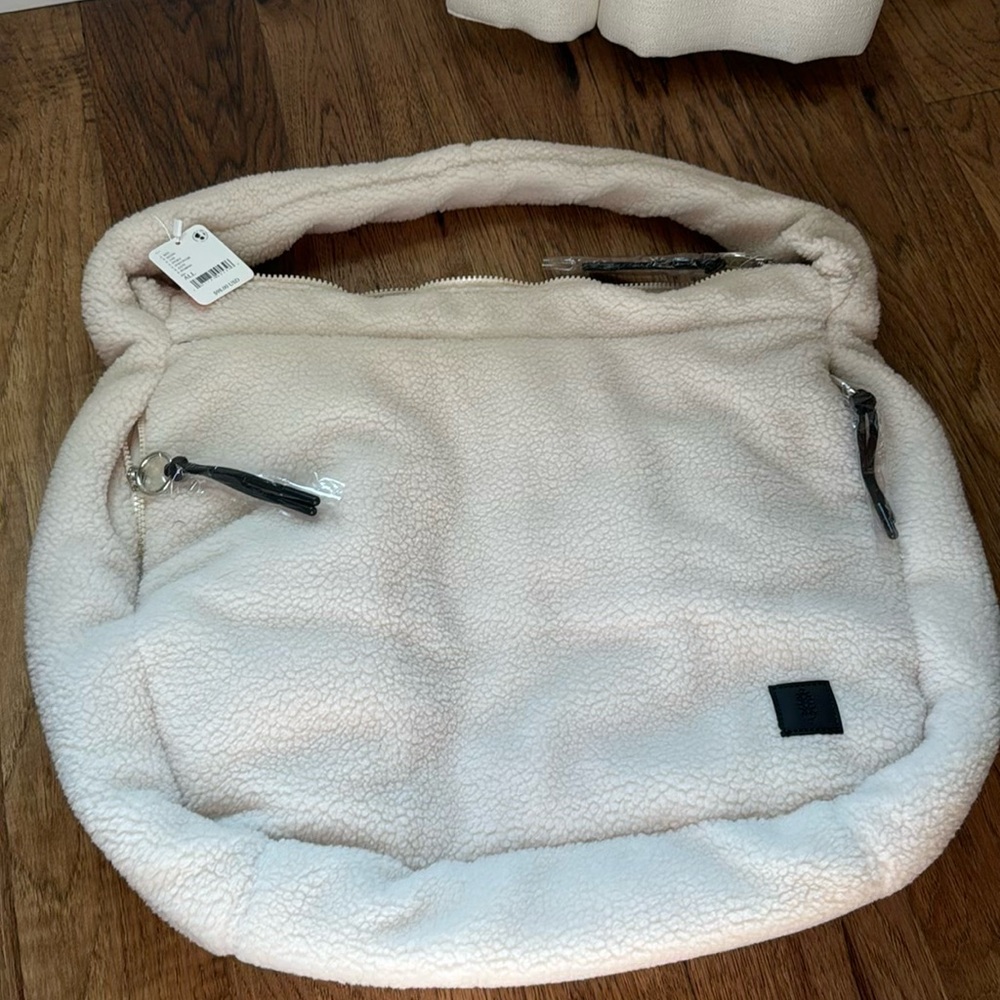Free people tote